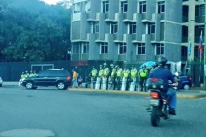 Reportan presencia de antimotines en Plaza Venezuela