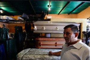 Los altos costos de las funerarias en Venezuela “matan” a cualquiera