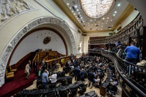 Asamblea Nacional analiza convocar sesión antes del martes