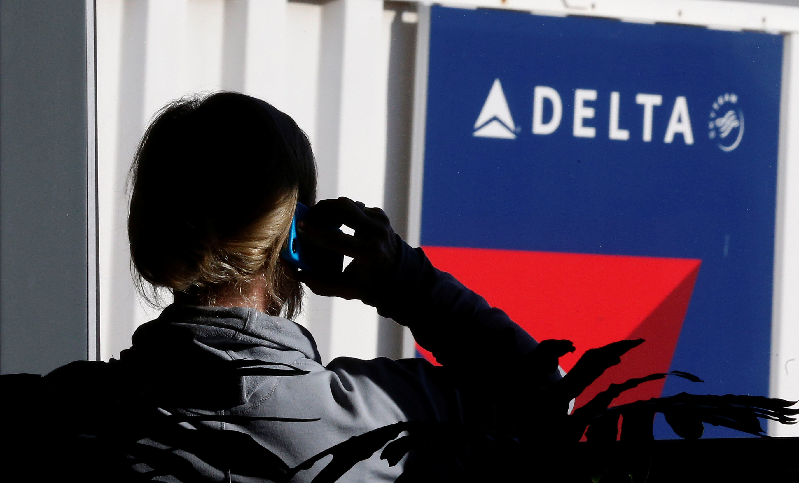 Delta cancela otros 150 vuelos en EEUU por tormentas