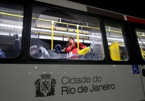 Autoridades redoblan seguridad tras ataque a autobús #Rio2016