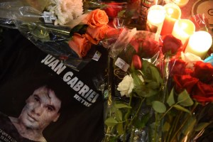 México de luto por el cantautor Juan Gabriel