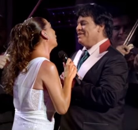 Lágrimas de Isabel Pantoja en su nuevo videoclip dedicado a Juan Gabriel