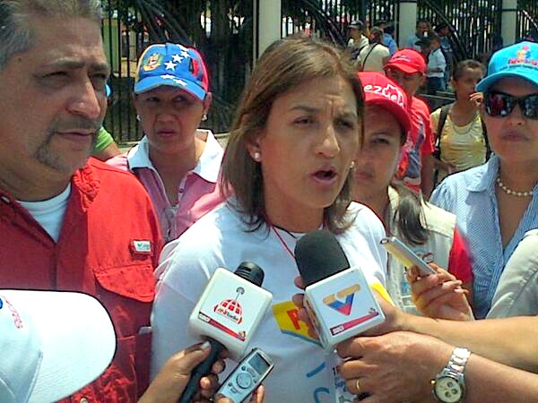 Habla madre desalojada de Ciudad Tiuna por cacerolear a Maduro (Video)