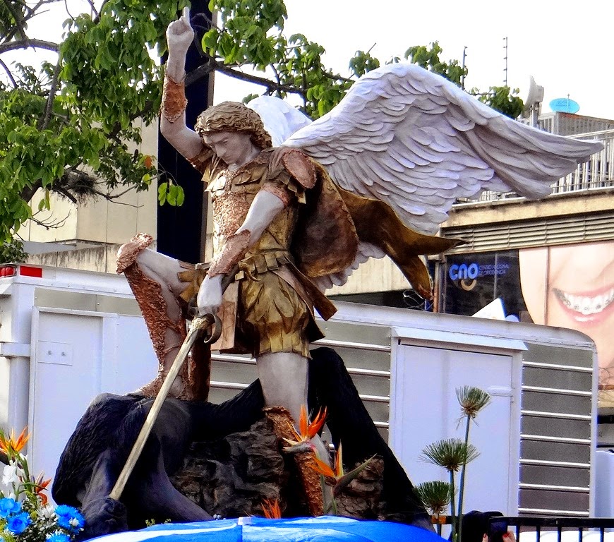 Se esperan más de diez mil personas en procesión de San Miguel Arcángel