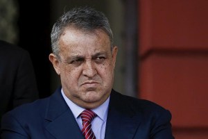 Del Pino desmiente alerta de default difundido por “enemigos de la patria” (COMUNICADO)