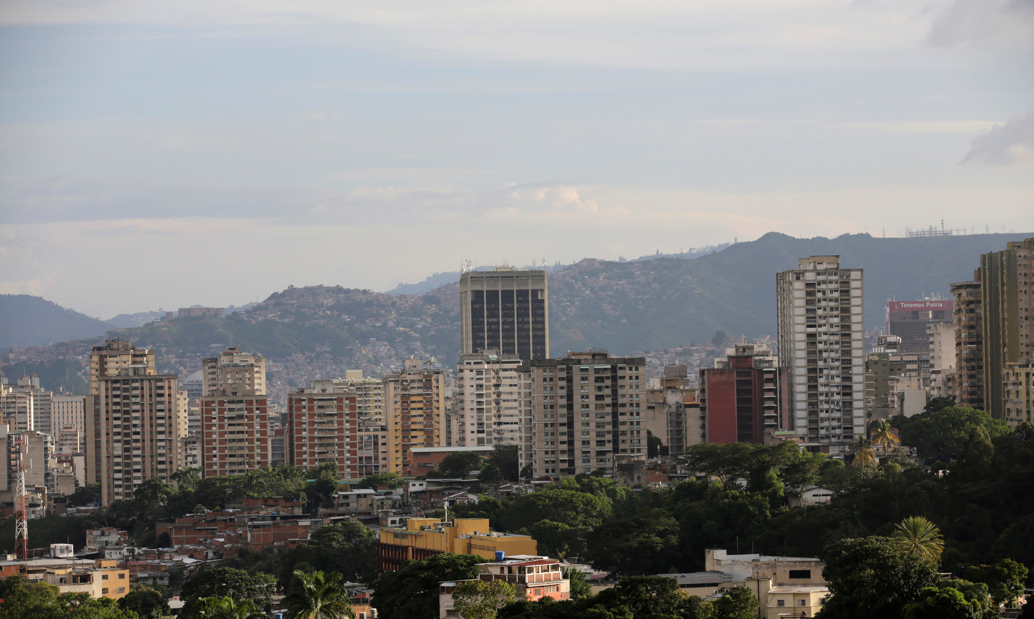 Alerta en Venezuela: El régimen de Maduro incentiva “al robo” y expropiación de las viviendas vacías