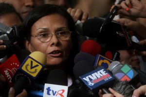 Socorro Hernández reiteró que elecciones dependen de renovación de partidos