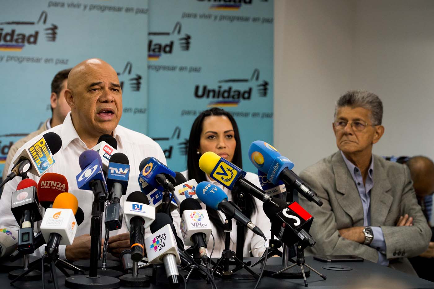 Renuncia inmediata de Maduro plantea la Unidad para evitar la destrucción del país