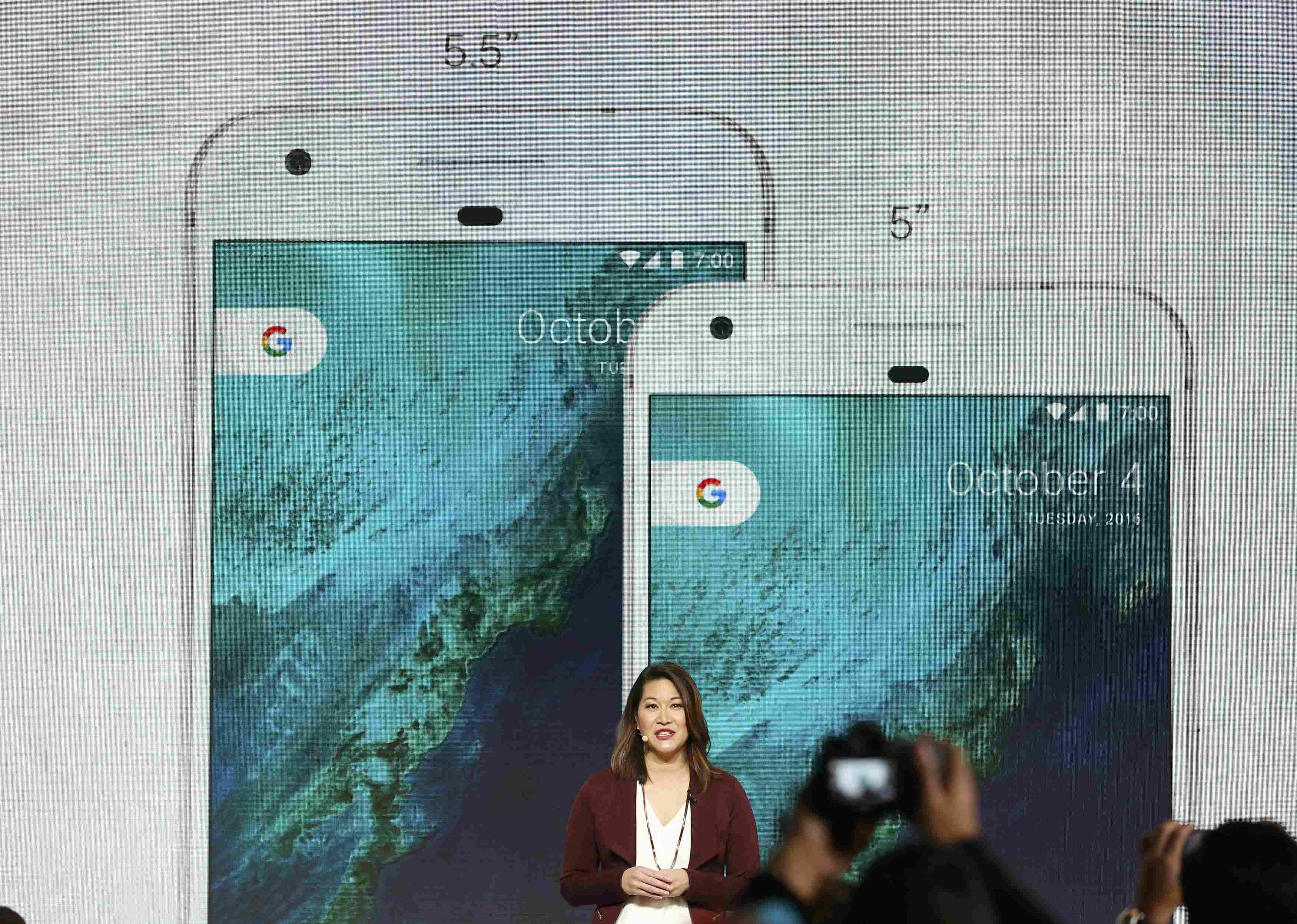 Google presenta Pixel, su nuevo teléfono inteligente con Google Assistant