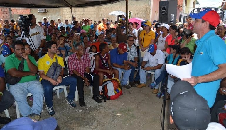Capriles: Revocatorio significa cambiar un modelo que ha destruido la economía del país