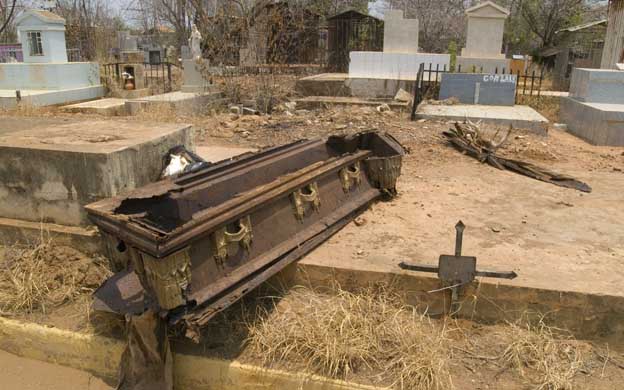 Refuerzan seguridad en el cementerio Corazón de Jesús del Zulia