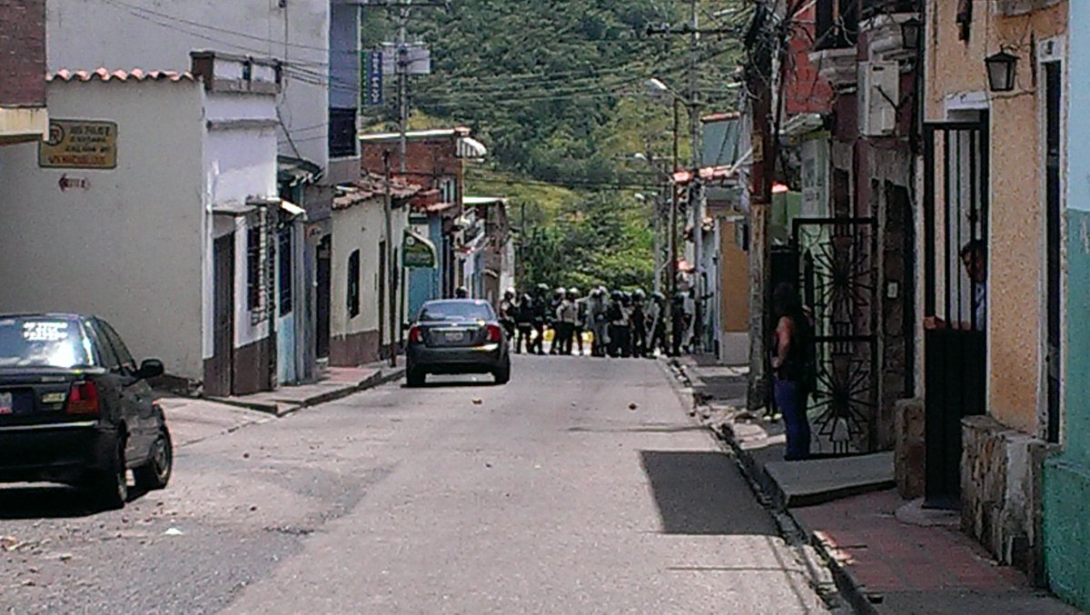 PNB reprime la manifestación en Táriba estado Táchira (Fotos)