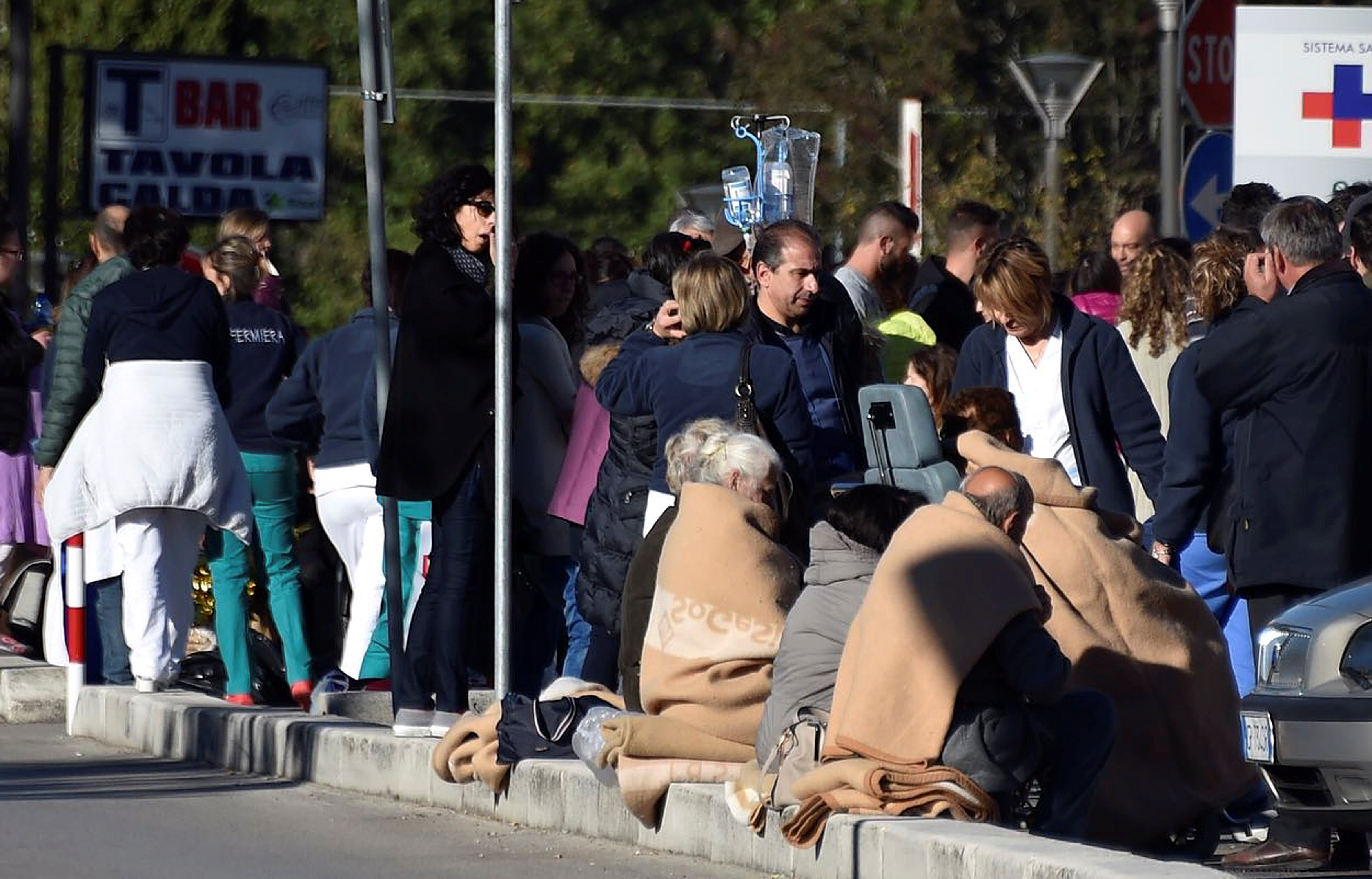 Miles de personas sin techo en Italia tras el violento sismo del domingo