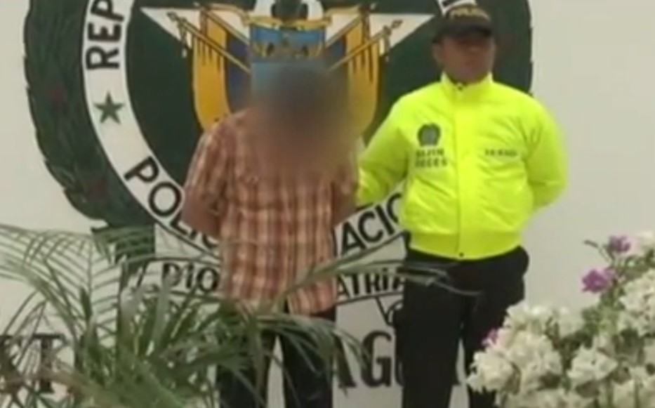 Detienen a sacerdote colombiano por abusar de una niña