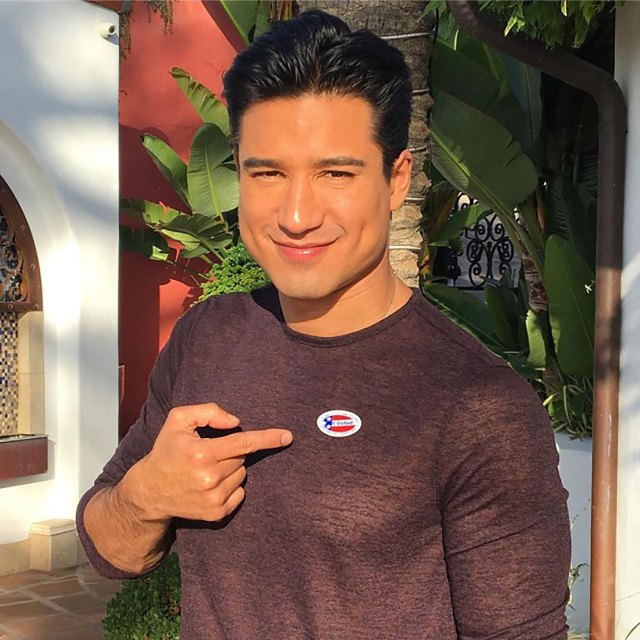 El actor y presentador Mario Lopez expresó junto a la imagen: “Si no votas no te puedes quejar”. Foto: Infobae