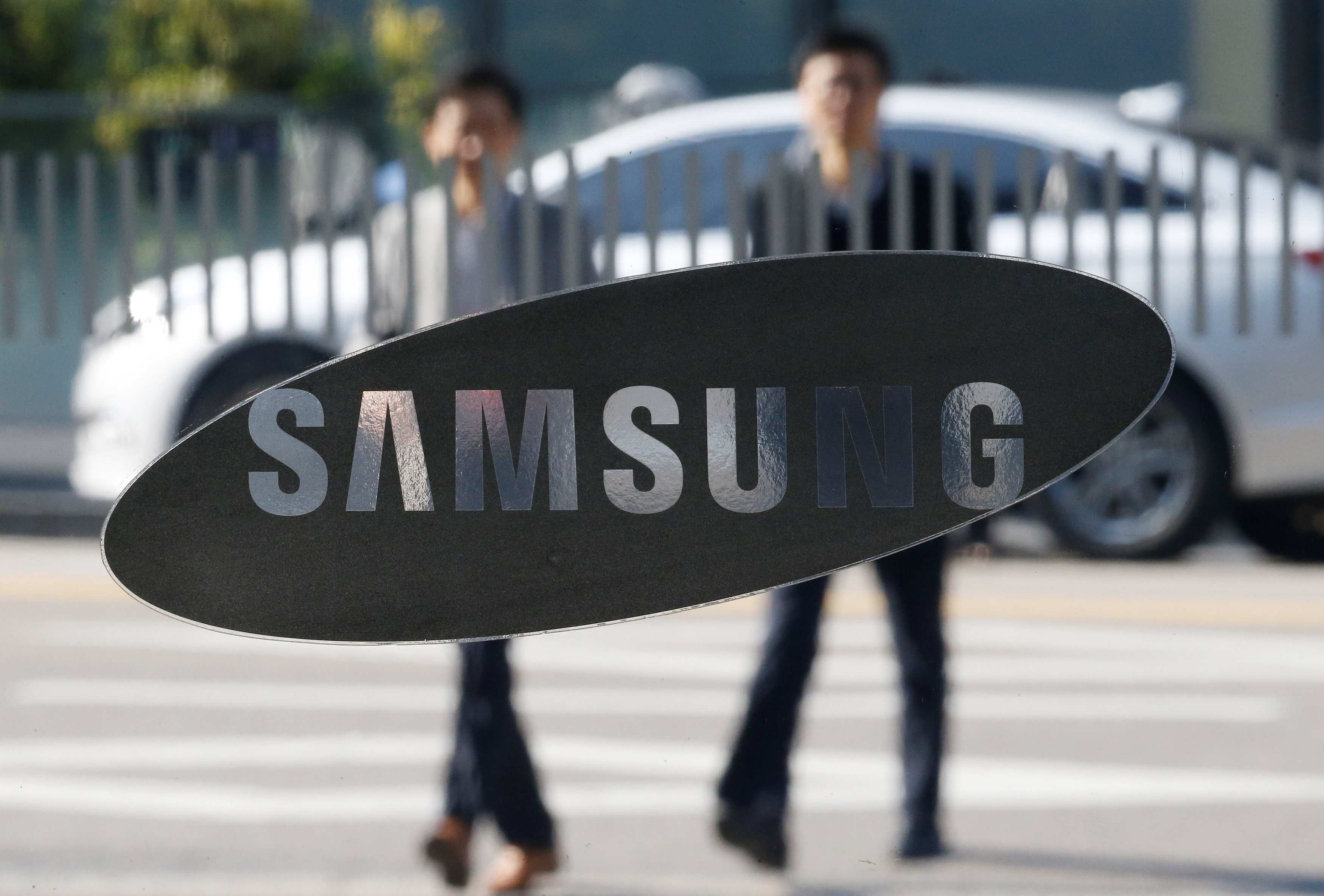 Las autoridades allanan sede de Samsung en Seúl por escándalo de corrupción