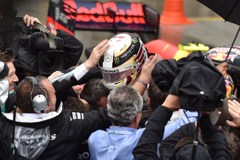 Lewis Hamilton se alza por primera vez con el GP de Brasil… Rosberg se acerca al campeonato