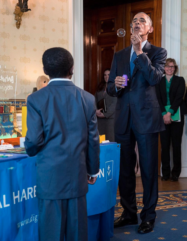 El presidente Obama durante la Feria de Ciencias en la Casa Blanca, 14 de abril del 2016.