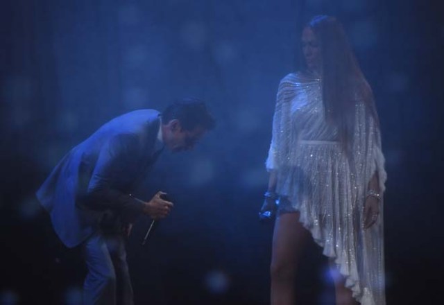 Jennifer Lopez (R) performs with Marc Anthony during the 17th Annual Latin Grammy Awards on November 17, 2016, in Las Vegas, Nevada. / AFP PHOTO / Valerie MACON