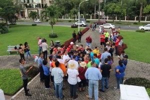 Menos de 40 personas participaron en cadena humana contra la inmigración en Panamá (fotos)