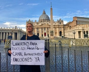 Lilian Tintori pide al Papa que no bendiga la dictadura de Maduro