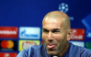 Zidane dice que si él fuera James Rodríguez se quedaría en el Madrid