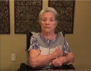 ¡Tenía años esperando la noticia! Así reaccionó esta abuela cubana con alzhéimer a la muerte de Fidel (Foto)