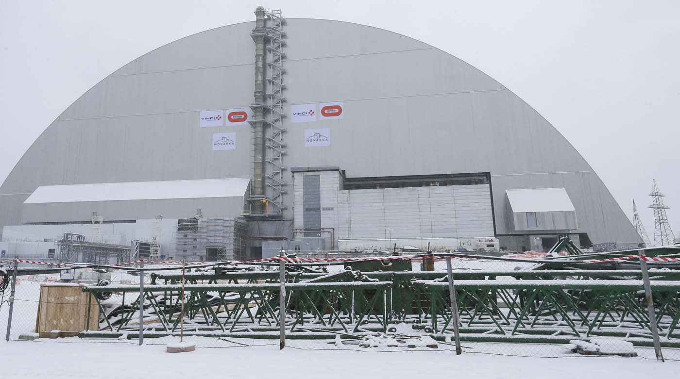 Un arco para contener durante un siglo la radiación de Chernóbil (fotos)