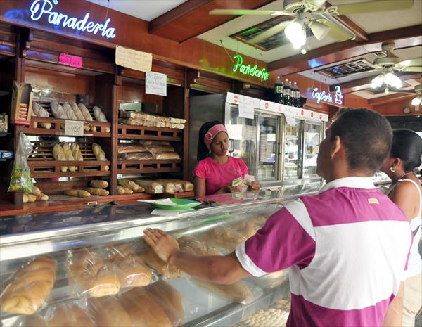 Panaderías en Valencia cuentan con 50 % de inventario