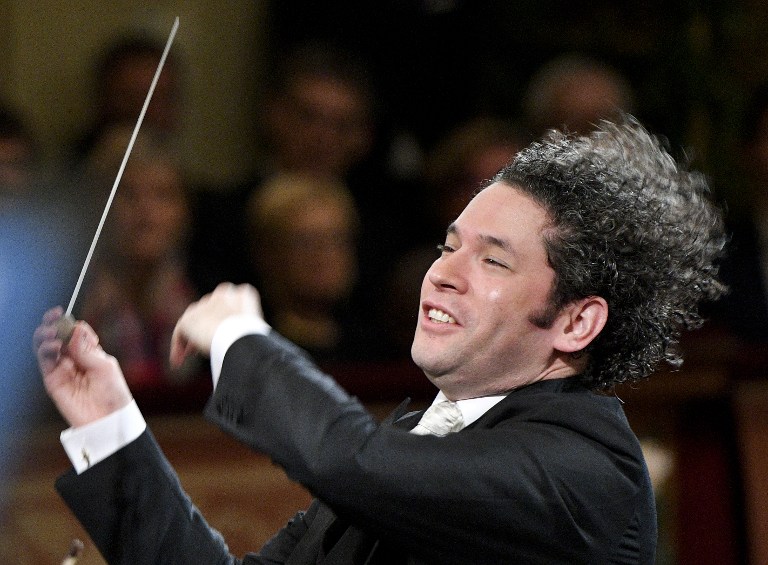 Gustavo Dudamel es premiado en EEUU por su activismo social con la música