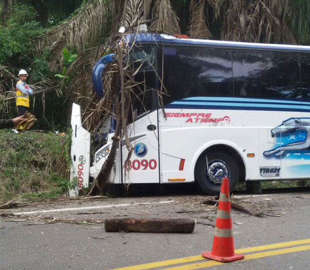 Al menos cinco muertos y 24 heridos en accidente de autobús en Colombia