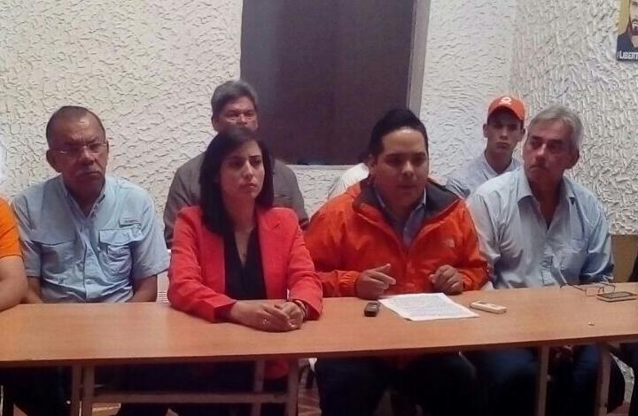 Sergio Vergara responsabilizó a Vielma Mora de la persecución y detención de Gilber Caro