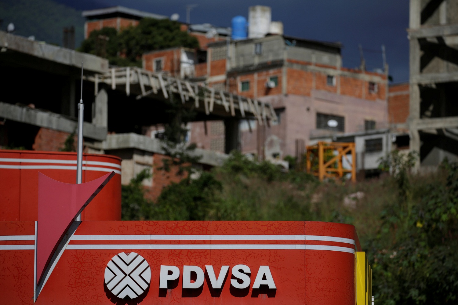 EEUU considera frenar pagos a Venezuela de exportaciones de petróleo