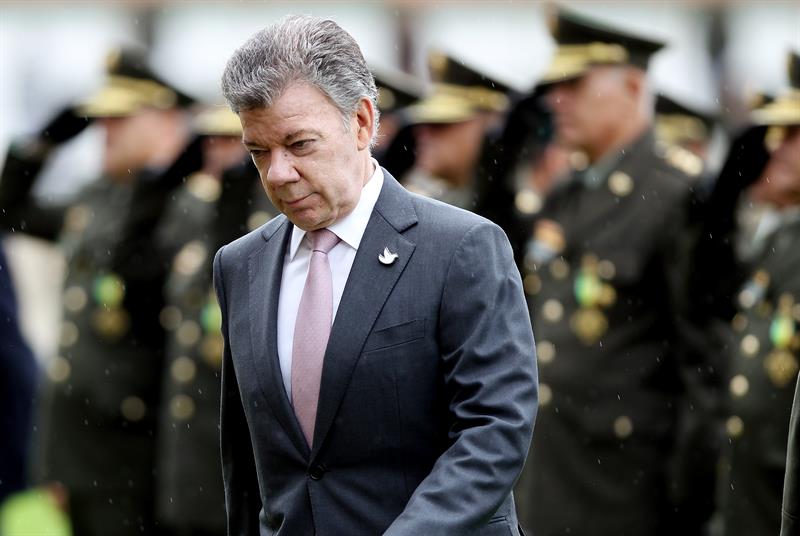 Santos le mandó a quitar los escoltas a los funcionarios públicos que no lo necesiten