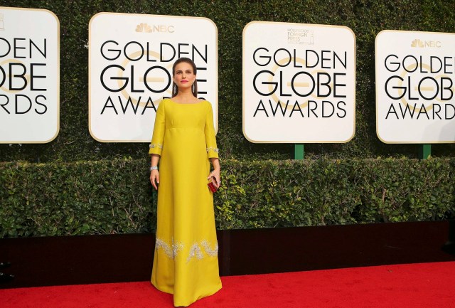 Actress Natalie Portman arrives at the 74th Annual Golden Globe Awards in Beverly Hills, California, U.S., January 8, 2017. REUTERS/Mike Blake