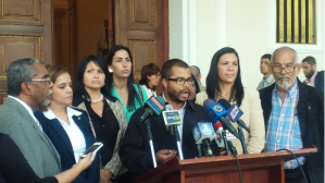 Bloque parlamentario de Aragua denunció persecución contra concejal Emer Álvarez