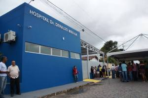 Registran en Brasil 64 casos de extraña enfermedad que deja la orina negra