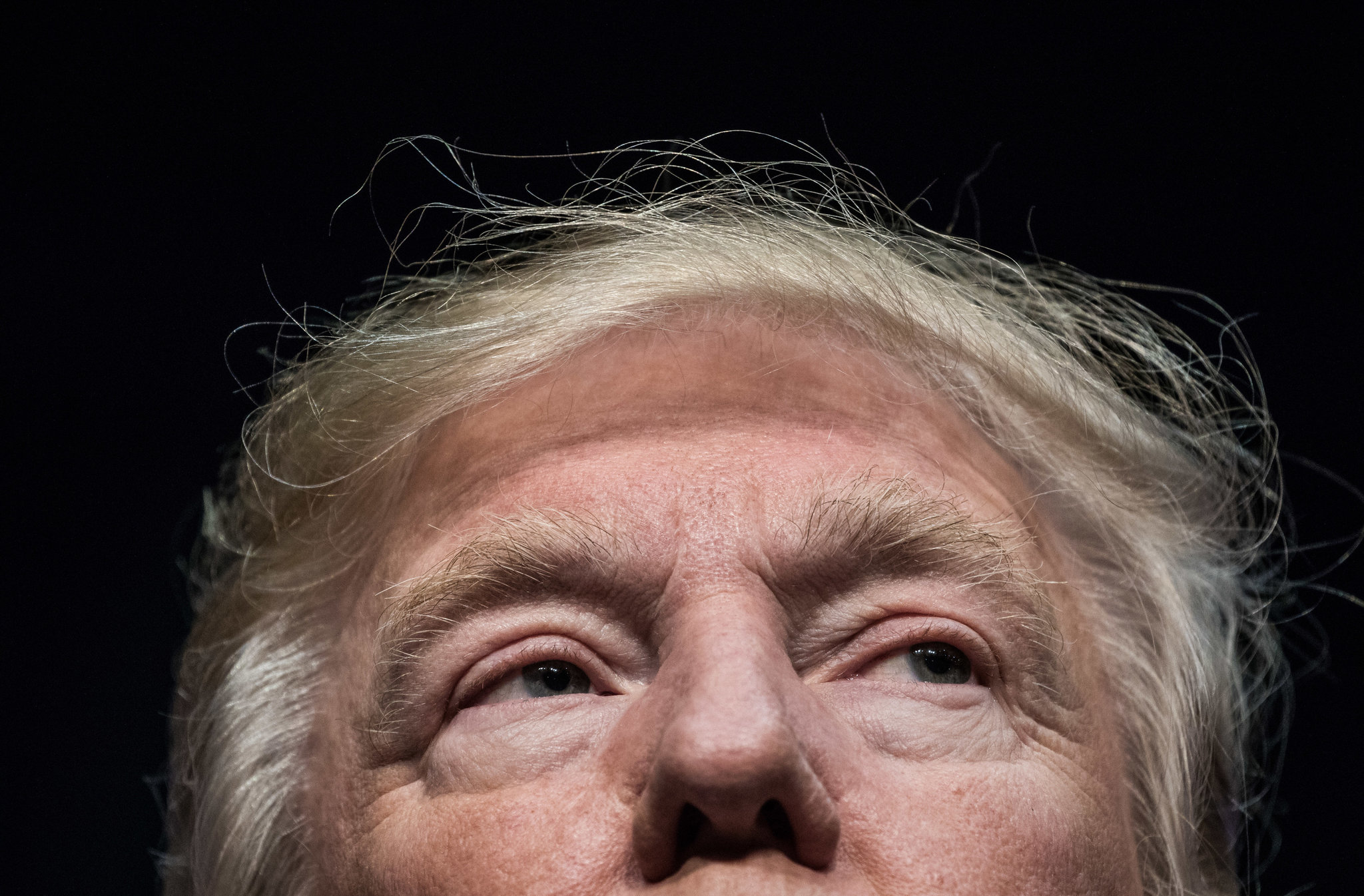 Médico revela el secreto del cabello de Trump