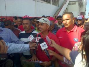 Trabajadores de Pescalba rechazan acuerdo del Ministro de la Pesca con empresas transnacionales