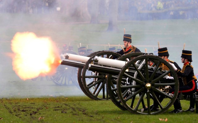 Guns are fired during the King's Troop Royal Horse Artillery Royal 41-gun salute to mark the start of Queen Elizabeth's Blue Sapphire Jubilee year at Green Park in central London, Britain, February 6, 2017. REUTERS/Hannah McKay