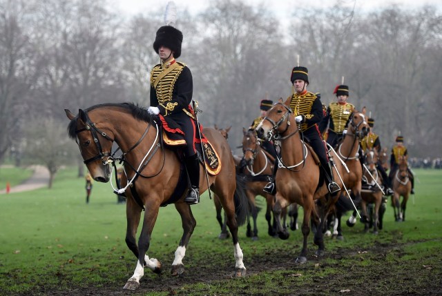 Horsemen leave after the King's Troop Royal Horse Artillery Royal 41-gun salute to mark the start of Queen Elizabeth's Blue Sapphire Jubilee year at Green Park in central London, Britain, February 6, 2017. REUTERS/Hannah McKay