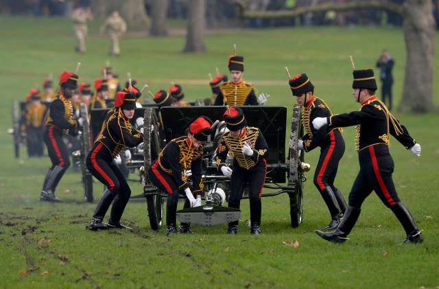 The King's Troop Royal Horse Artillery take part in a ceremony to fire a 41-gun salute to mark the start of Queen Elizabeth's Blue Sapphire Jubilee year at Green Park in central London, Britain, February 6, 2017. REUTERS/Hannah McKay