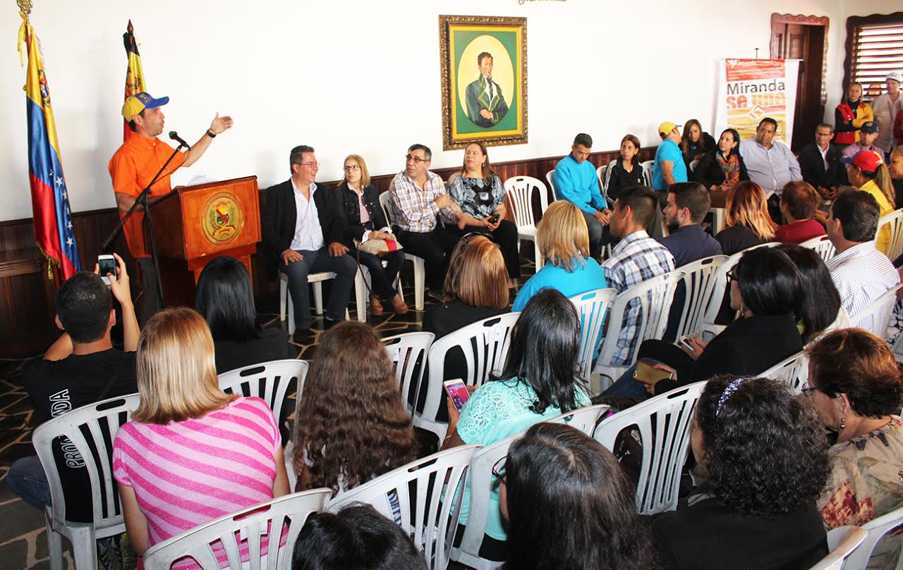 Capriles: Gobierno quiere que la gente dependa de la famosa bolsa de comida