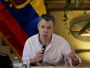 Santos: No se debe descartar aplicar la Carta Democrática a Venezuela (Video)