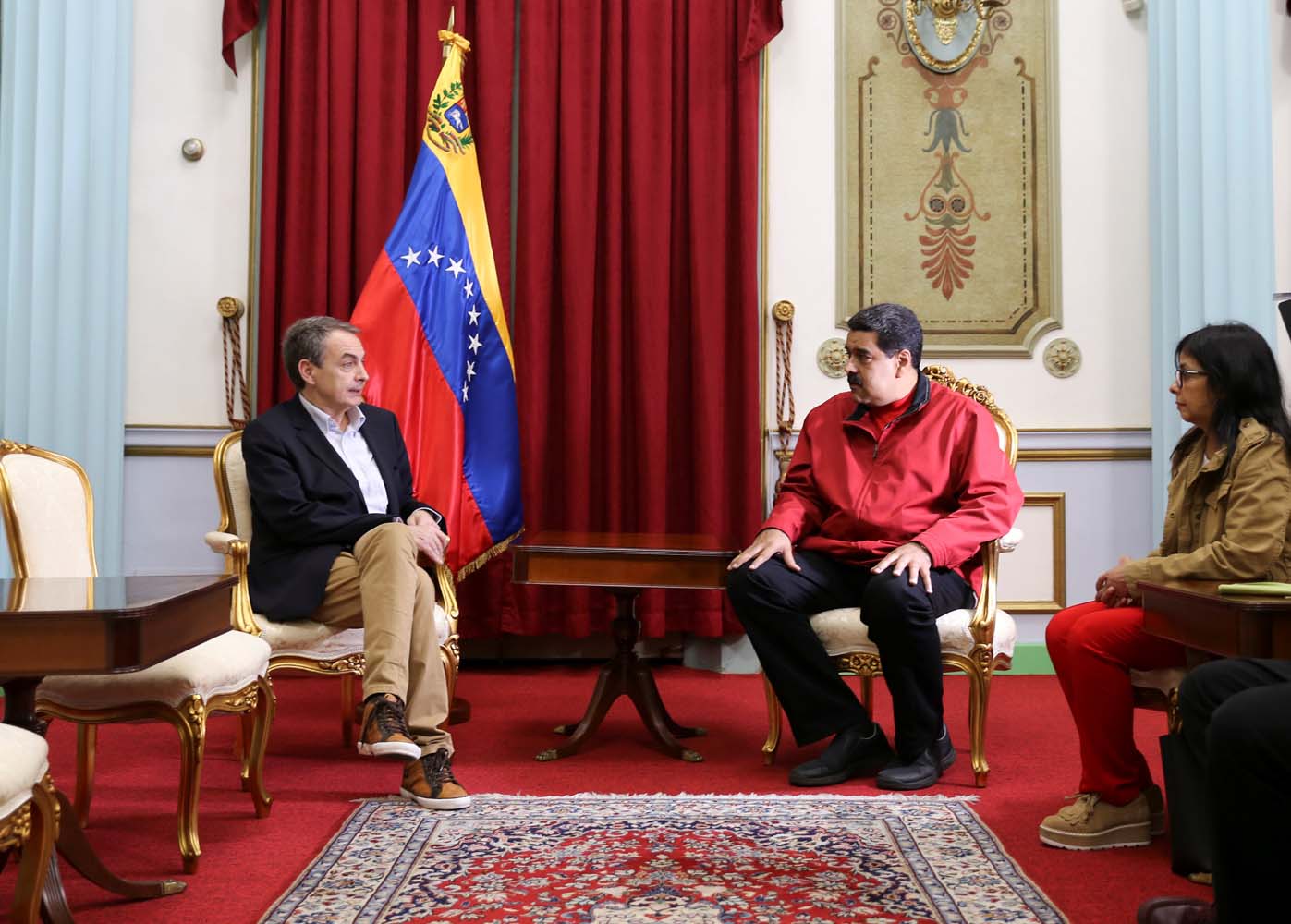 ABC: Zapatero, con Maduro días después de otra andanada de insultos a Rajoy