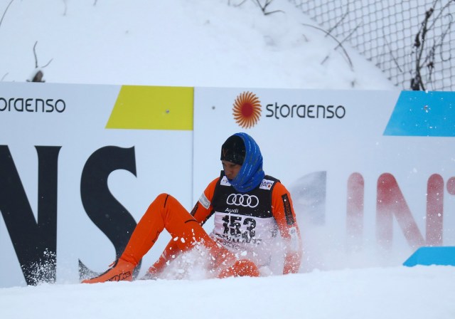 FIS Nordic Ski World Championships - Men's Cross Country - Qualification - Lahti, Finland - 23/2/17 - Adrian Solano of Venezuela crashes during the competition. REUTERS/Kai Pfaffenbach