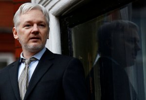 La Fiscalía sueca concluye la traducción del interrogatorio a Assange