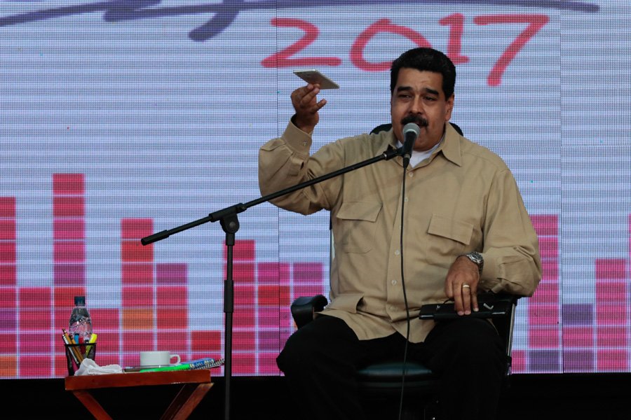 Maduro llama a Consejo de Seguridad de la Nación para “resolver controversia” entre poderes
