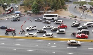 Liberado tránsito en Santa Fe tras quitar punto de control de la PNB #6Abr (Video)